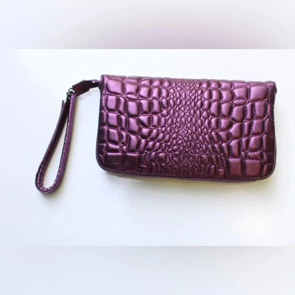 Hobo Original quilted wristlet - Picture 9 of 9